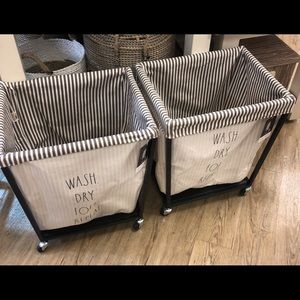 Rae Dunn 20x18 Rolling laundry cart